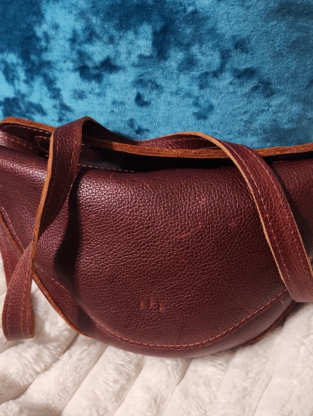 Portland Leather Crossbody Bag in Burgundy Brown with Dark Tan Trim - Picture 8 of 10